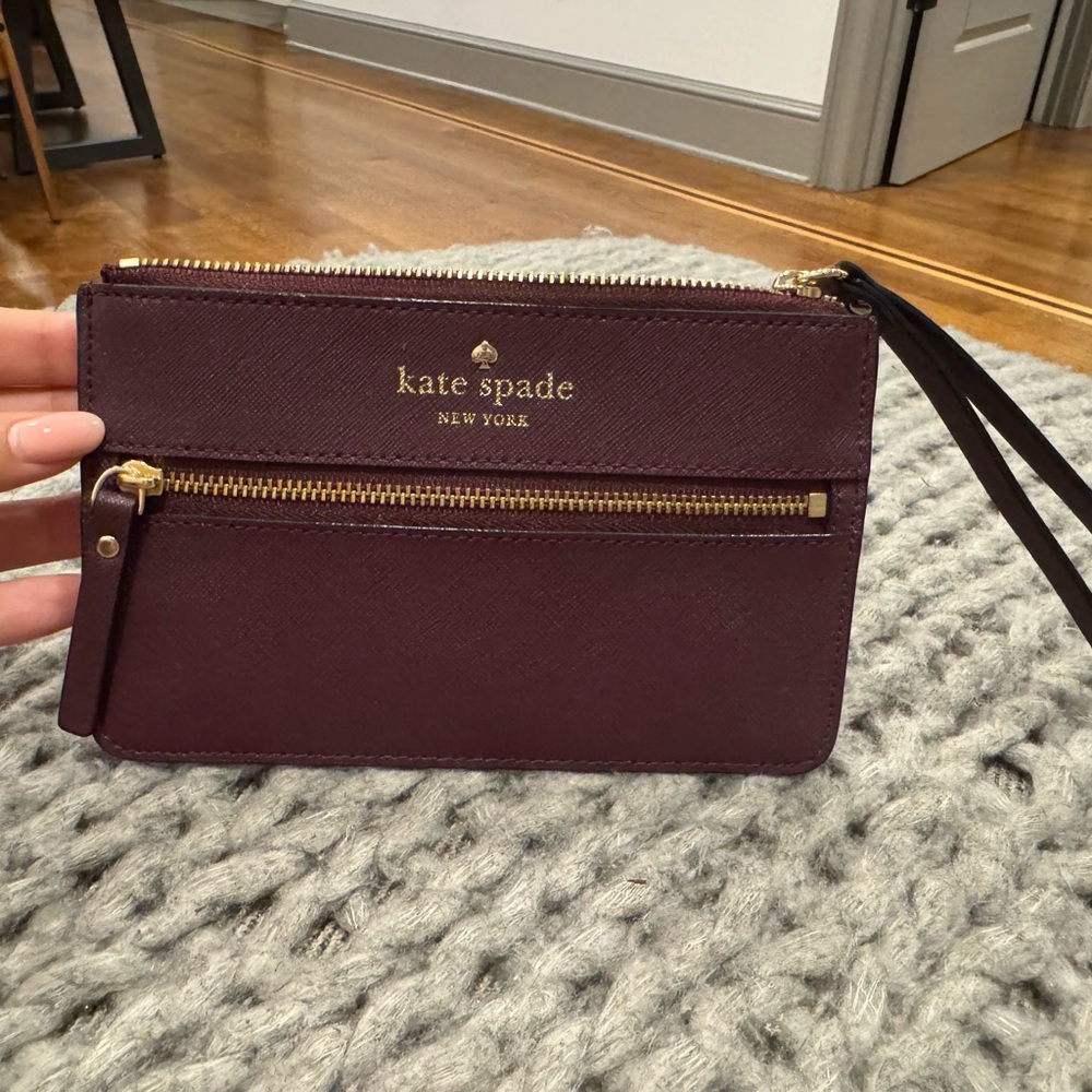 Kate Spade Wristlet Mikas Pond Bee Mulled Wine Wallet